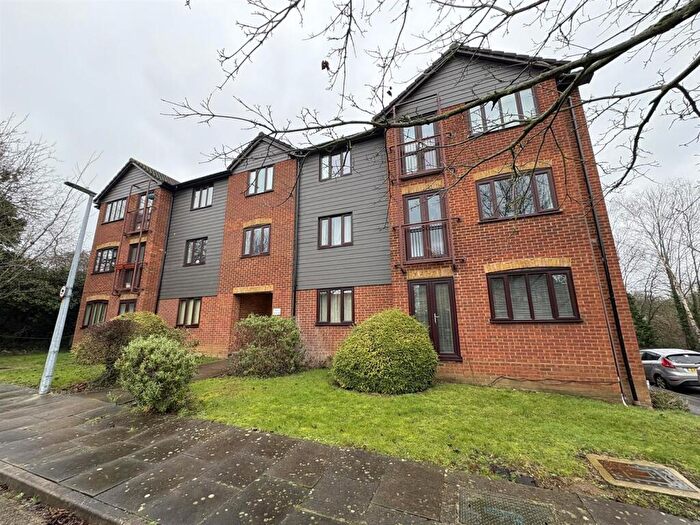 1 Bedroom Apartment For Sale In Tippett Court, Stevenage, SG1