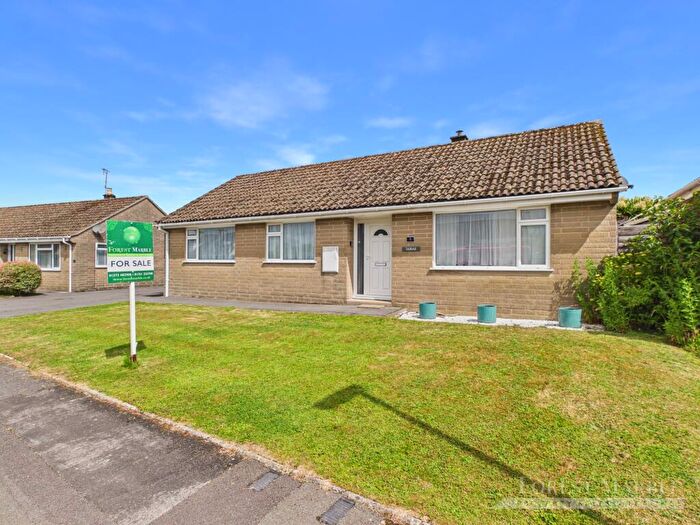 3 Bedroom Detached Bungalow For Sale In Moor Close, Wincanton, BA9