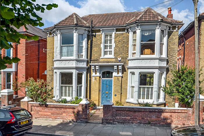 7 Bedroom Detached House For Sale In Southsea, Hampshire, PO5