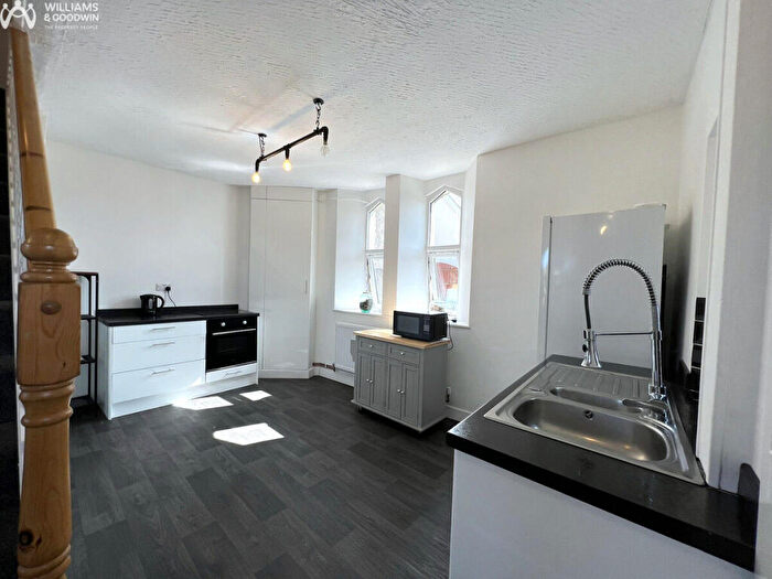 2 Bedroom Character Property For Sale In Pensarn, Pentre Berw, LL60