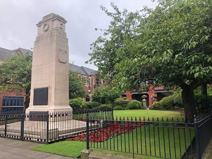 1 Bedroom Flat For Sale In Nelson Square, Bolton, BL1