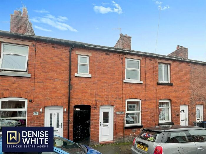 3 Bedroom Terraced House To Rent In Frith Street, Leek, Staffordshire, ST13