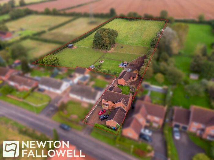 4 Bedroom Detached House For Sale In Main Street, Hayton, DN22