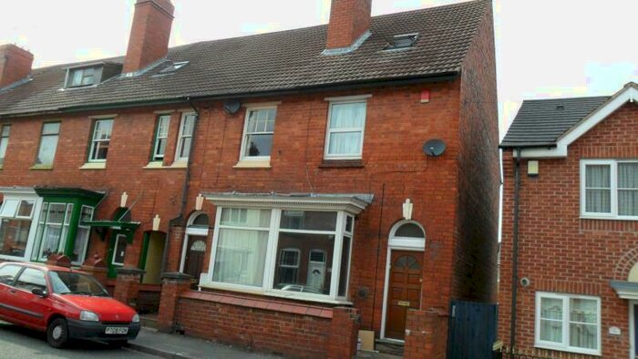 1 Bedroom Flat To Rent In Mount Street, Halesowen, West Midlands, B63
