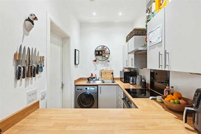 2 Bedroom Flat For Sale In /, Rannoch Street, Cathcart, G44