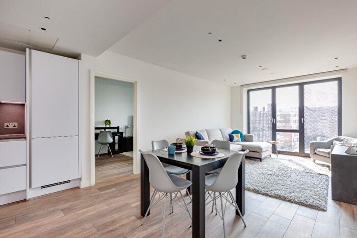 2 Bedroom Flat To Rent In Three Colts Lane, London, E2