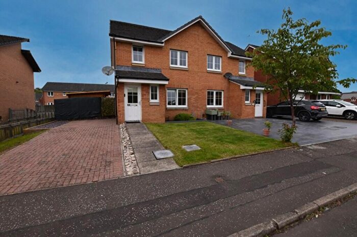 3 Bedroom Semi Detached House For Sale In Birch Way, Renfrew, Renfrewshire, PA4