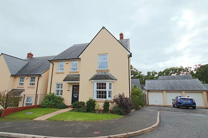 4 Bedroom Detached House For Sale In Sandoe Way, Westclyst, Exeter, EX1