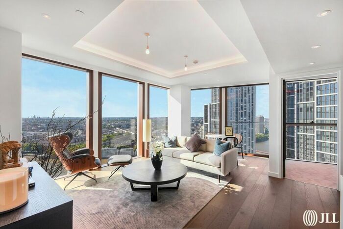 3 Bedroom Flat To Rent In Carnation Way, SW8