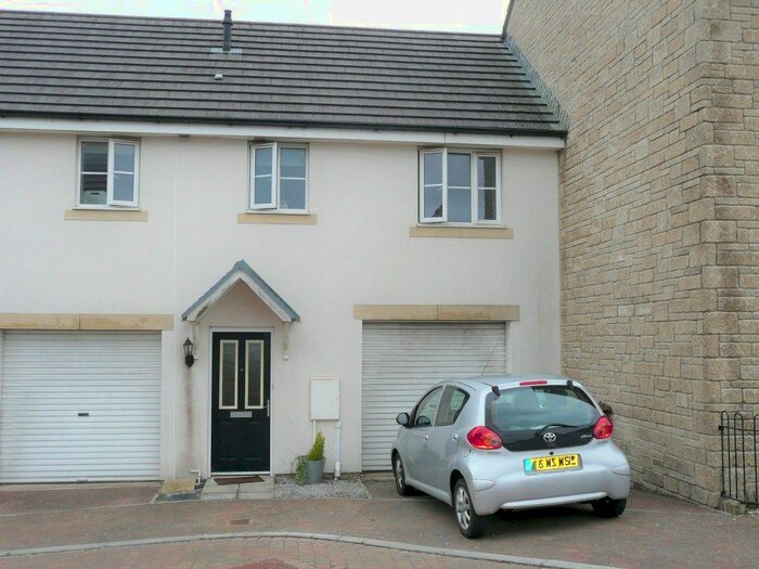 2 Bedroom Flat To Rent In Lady Fern Road, Plymouth, PL6