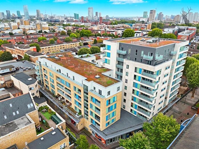 1 Bedroom Flat For Sale In William Beveridge House, Bow, E3