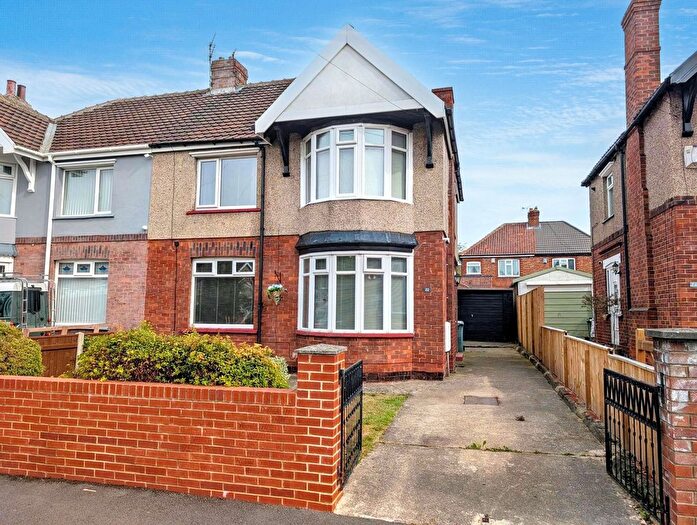 3 Bedroom Semi-Detached House For Sale In Newlands Avenue, Norton, Stockton-On-Tees, TS20