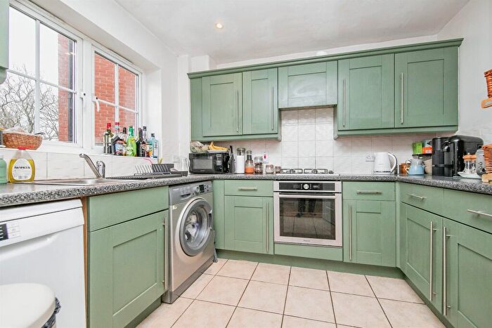 3 Bedroom Terraced House For Sale In Gavin Way, Highwoods, Colchester, CO4
