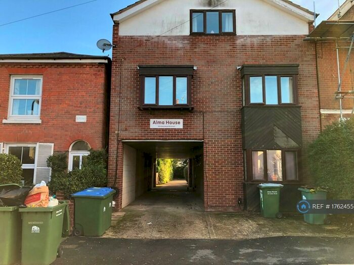 Studio To Rent In Alma Road, Southampton, SO14