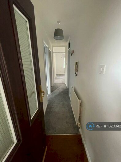2 Bedroom Flat To Rent In Alexander Terrace, Corsham, SN13