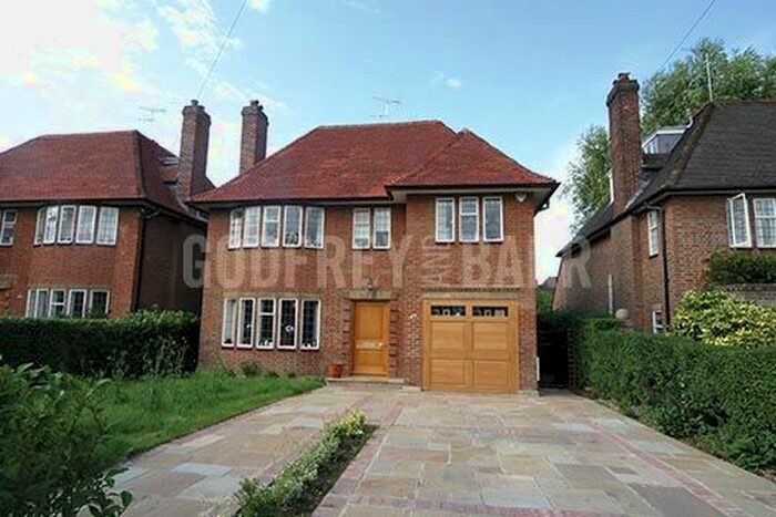 6 Bedroom Detached House To Rent In Kingsley Way, London, N2