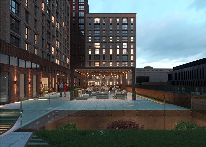 2 Bedroom Flat To Rent In Waterhouse Tower, Dutton Street, Manchester, M3