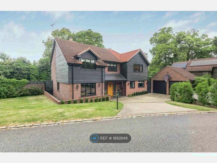 5 Bedroom Detached House To Rent In Geffers Ride, Ascot, SL5
