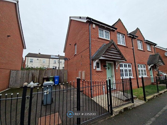 3 Bedroom Semi-Detached House To Rent In Hanson Road, Manchester, M40