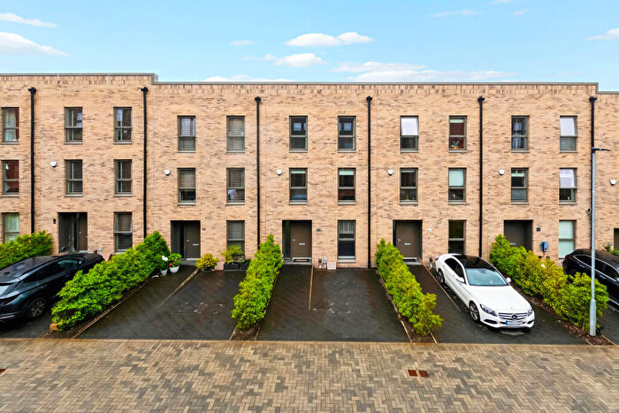 4 Bedroom Terraced House To Rent In Teacher Court, Jordanhill, Glasgow, G13