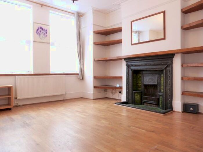 2 Bedroom Flat To Rent In Hertford Road, East Finchley, N2