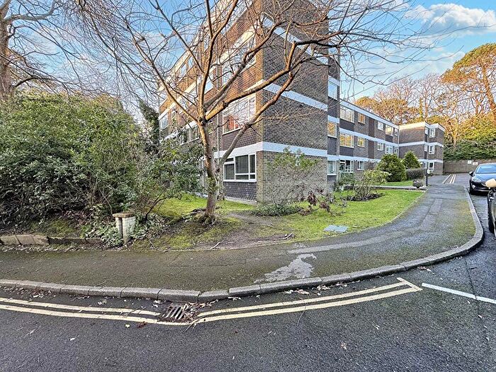 2 Bedroom Apartment To Rent In Great Location, Branksome Wood Road, Bournemouth, BH2