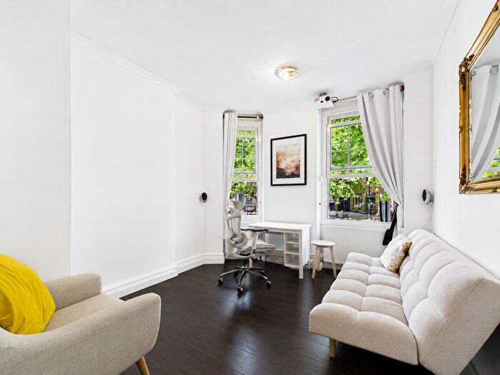 1 Bedroom Flat For Sale In Devon Mansions, Bermondsey, SE1