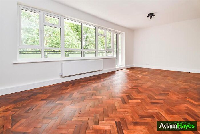 2 Bedroom Apartment To Rent In Holders Hill Road, Hendon, NW4