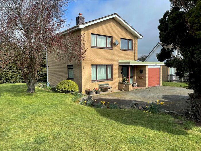 3 Bedroom Detached House For Sale In Carno, Caersws, Powys, SY17