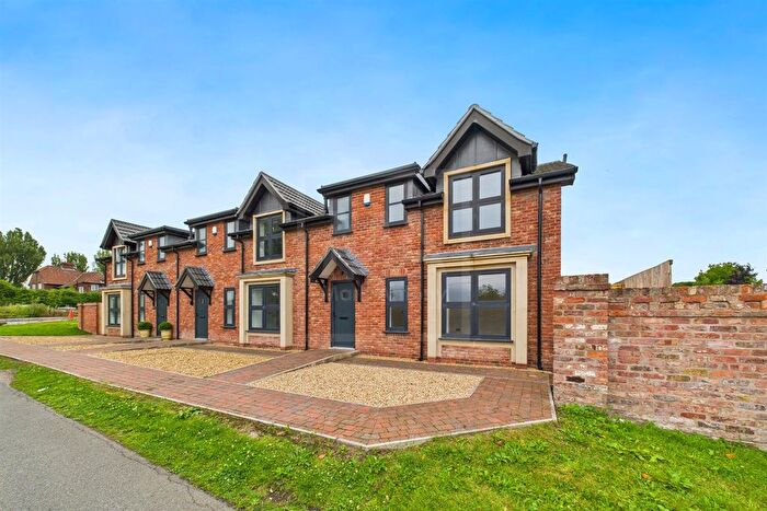 3 Bedroom End Of Terrace House To Rent In Dingle Lane, Appleton, Warrington, WA4