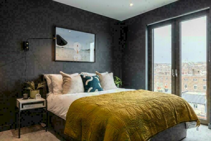 2 Bedroom Apartment To Rent In New England Street, BN1