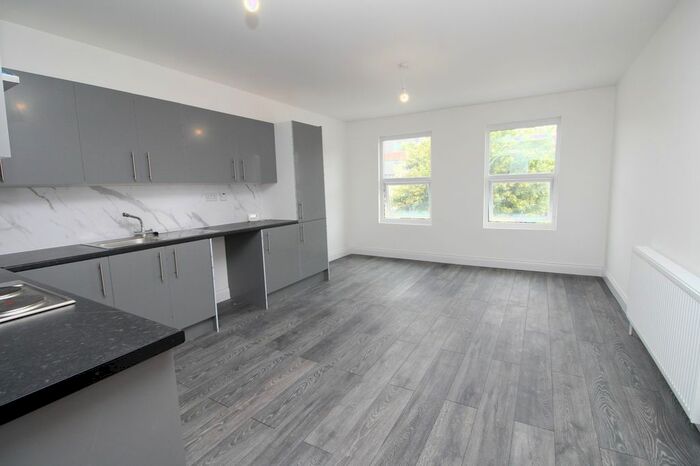 1 Bedroom Flat To Rent In Lee High Road, Lewisham, SE13