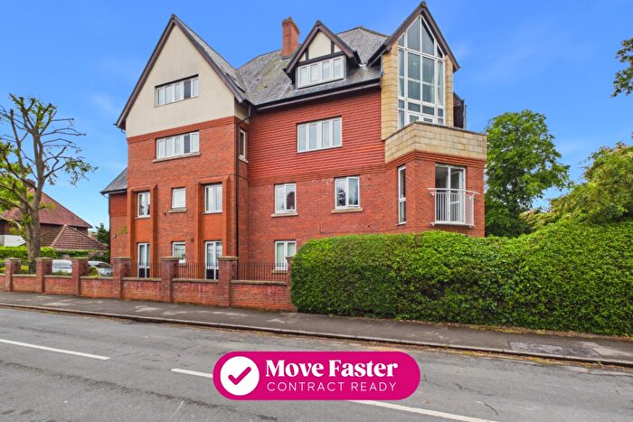 2 Bedroom Apartment For Sale In Shardeloes Court, Newgate Street, Cottingham, HU16