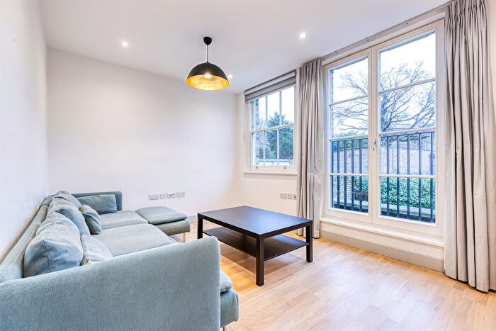 2 Bedroom Flat To Rent In Castlebar Road, London, W5
