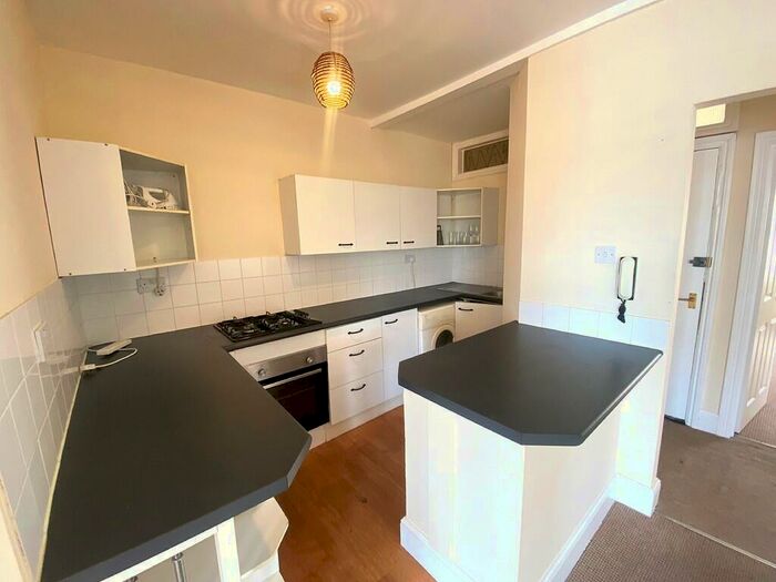 2 Bedroom Flat To Rent In Nightingale Road, Southsea, PO5