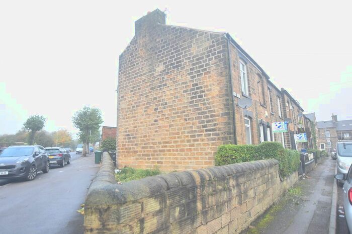 2 Bedroom End Of Terrace House To Rent In South Street, Barnsley, S70