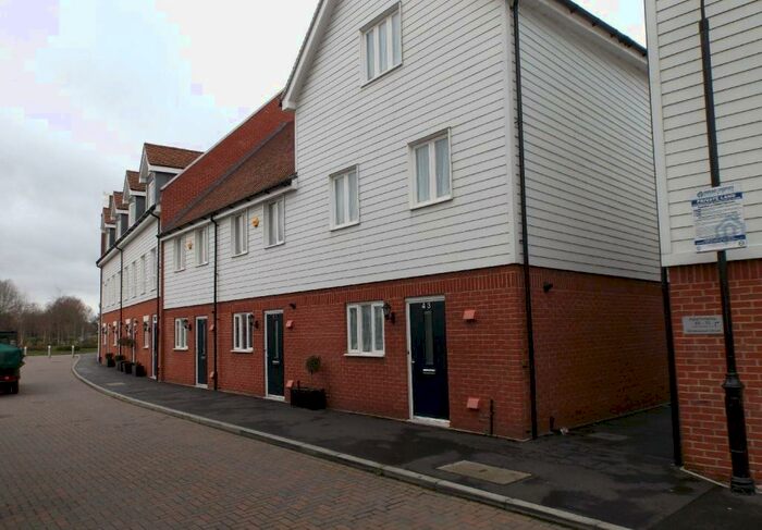 2 Bedroom House To Rent In Westwood Drive, Canterbury, CT2