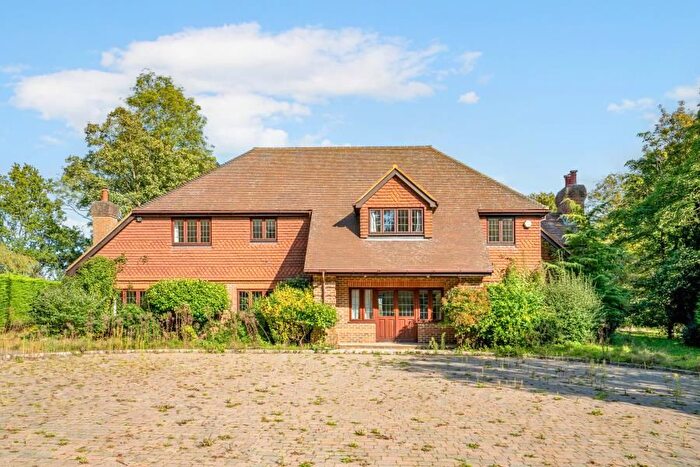 4 Bedroom Country House To Rent In Woodhill, Send, Woking, GU23