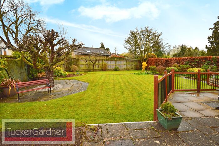 2 Bedroom Detached Bungalow To Rent In St. Andrews Close, Cambridge, CB22