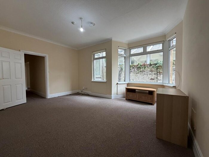 2 Bedroom Flat To Rent In Marlborough Road, Roath, CF23