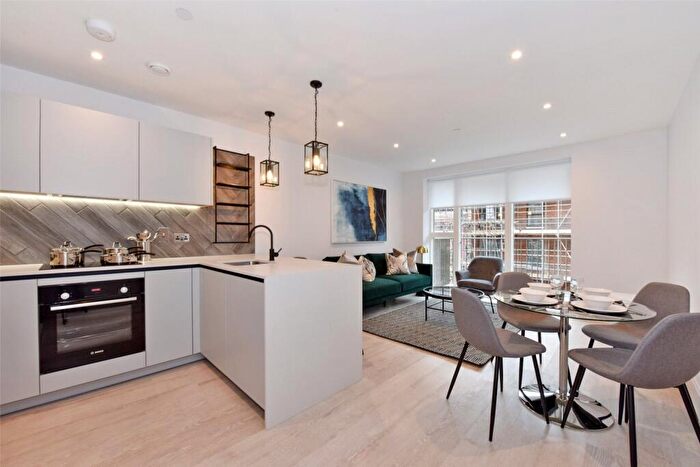2 Bedroom Apartment To Rent In Darjeeling House, Memorial Avenue, Slough, SL1