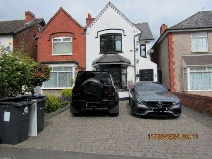 4 Bedroom Semi-Detached House To Rent In Belchers Lane, Birmingham, B9