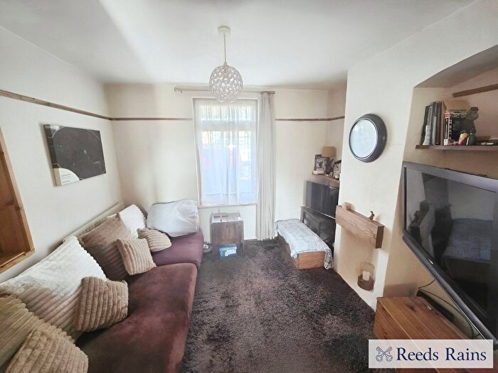2 Bedroom Terraced House To Rent In Raydons Road, Dagenham, RM9