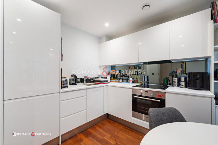 1 Bedroom Apartment To Rent In Knights Tower, Deptford, SE8