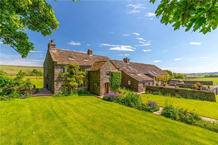 4 Bedroom Barn Conversion For Sale In Green Lane, Silsden, West Yorkshire, BD20