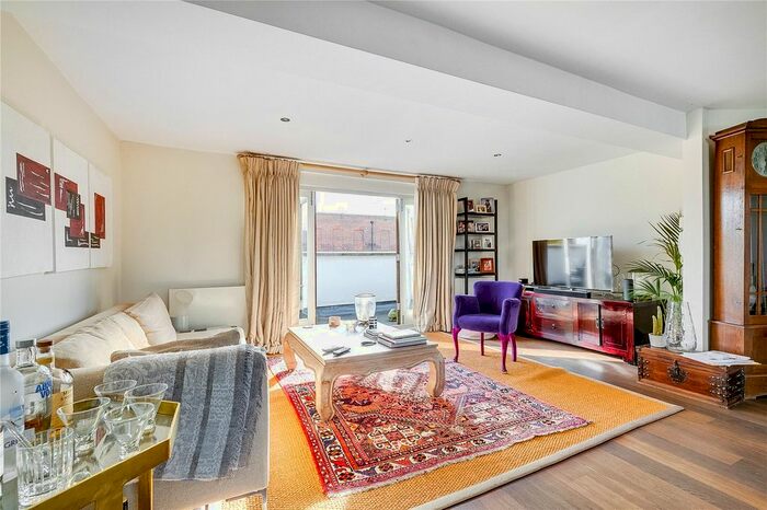 2 Bedroom Flat To Rent In Lancaster Road, London, W11