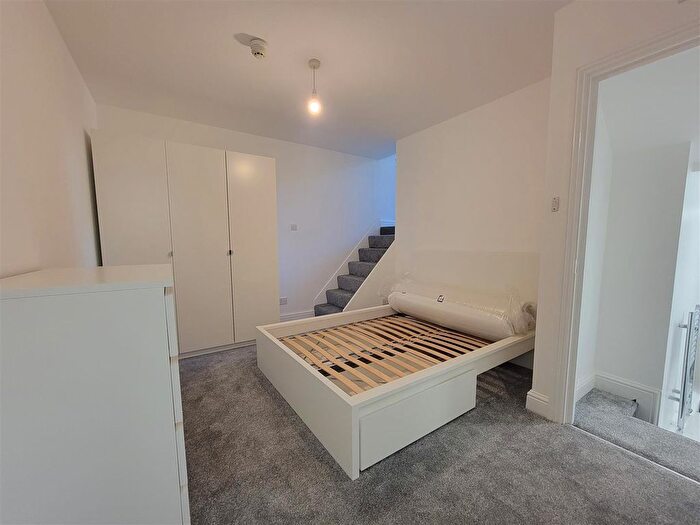 1 Bedroom Flat To Rent In Umfreville Road, Hornsey, N4