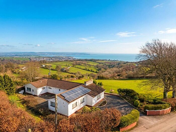 4 Bedroom Detached Bungalow For Sale In Higher Woodway Road, Teignmouth, TQ14