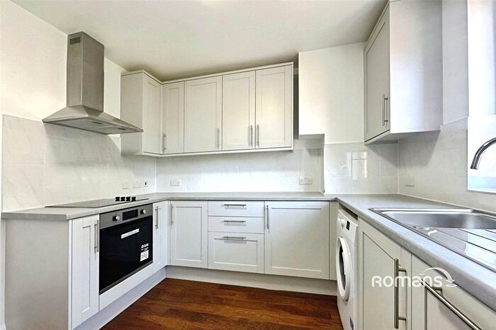 3 Bedroom Flat To Rent In Princess Mansions, Harefield Road, Uxbridge, UB8