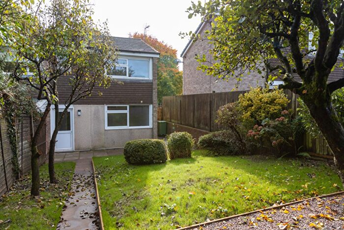 2 Bedroom Semi-Detached House To Rent In Regent Square, Telford, TF7